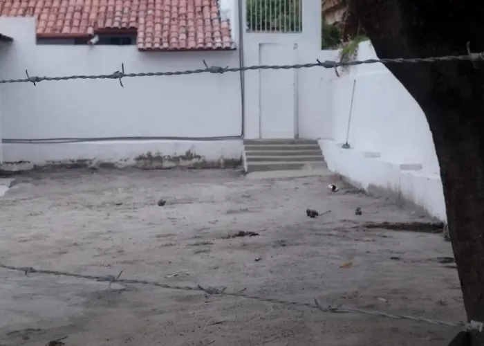 Casa De Condominio Para 6 Pessoas, Tudo A Pe, Perto Do Centro E Piscinas Naturais
