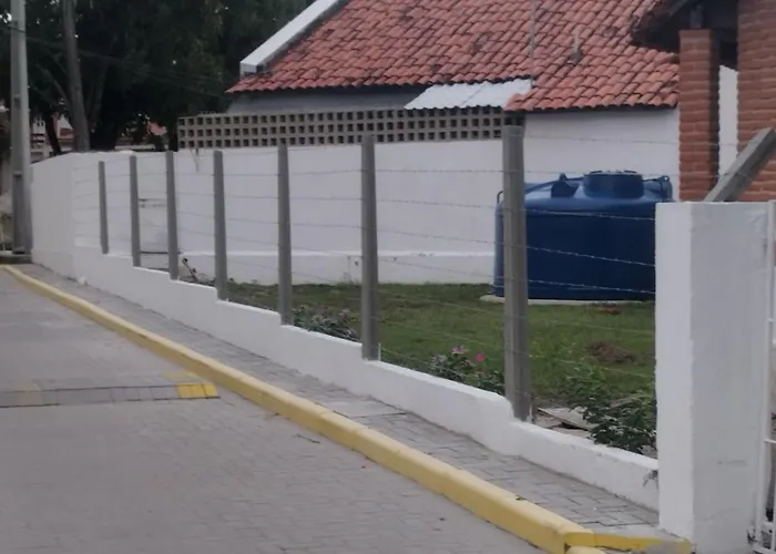 Casa De Condominio Para 6 Pessoas, Tudo A Pe, Perto Do Centro E Piscinas Naturais