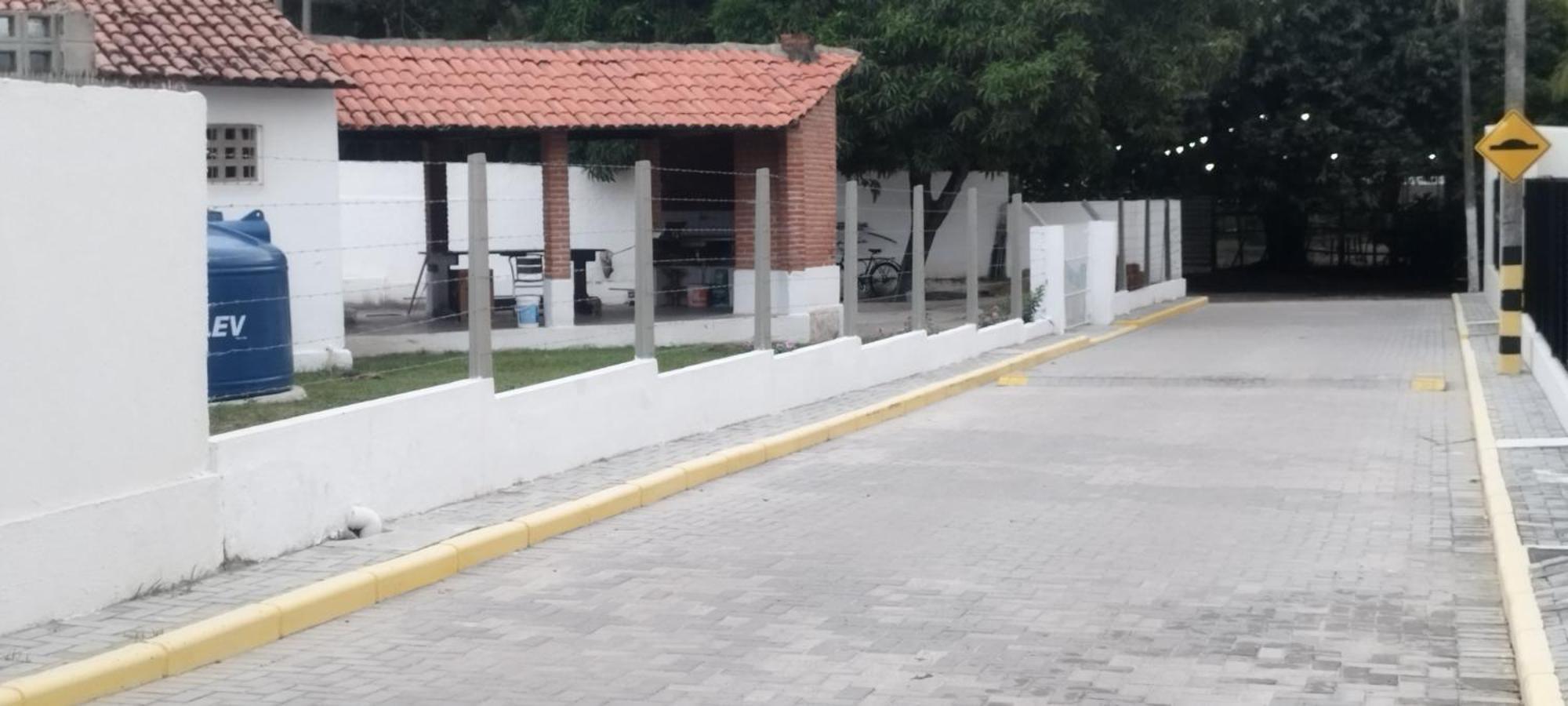 Casa De 6 Pessoas, A Pe, Perto Do Centro E Piscinas Naturais
